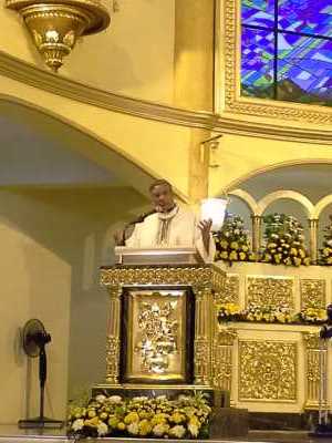 Bishop Perry Gving Homily