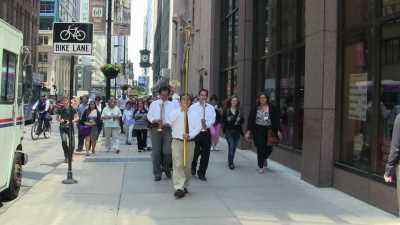 Process on Madison Street in downtown Chicago